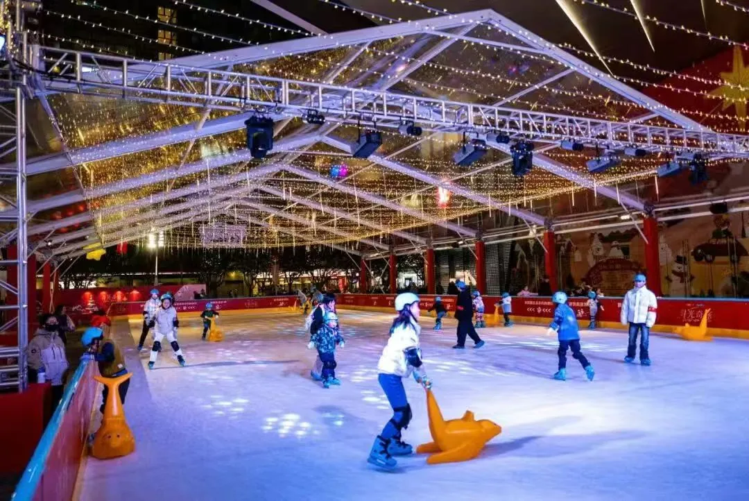 Transparent PVC winter event tent